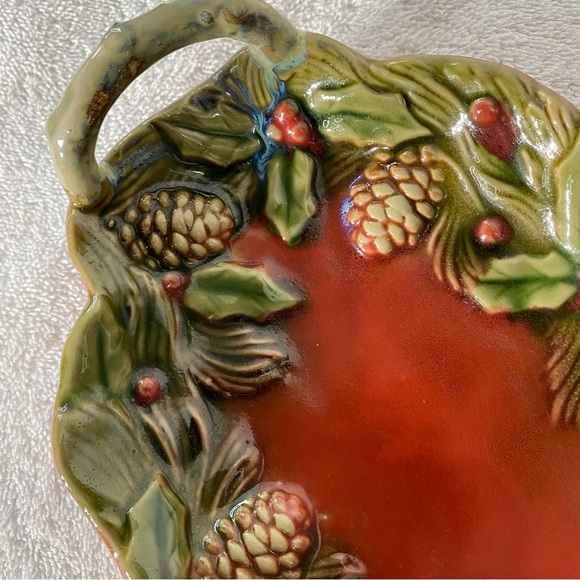Ceramic Handled Small Platter Red Oblong Shaped Christmas Style w/Holly Border - Picture 7 of 11